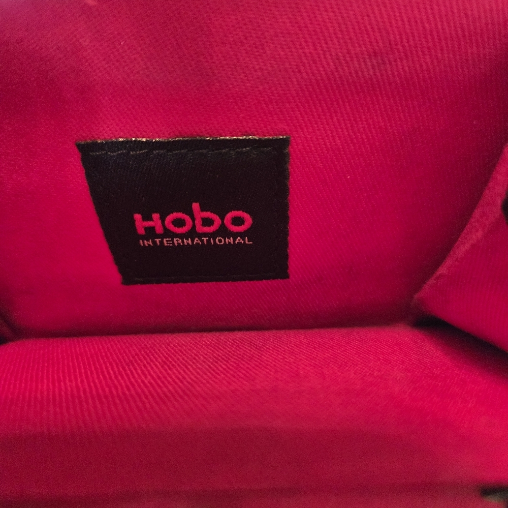 Hobo Wallet - Picture 6 of 16